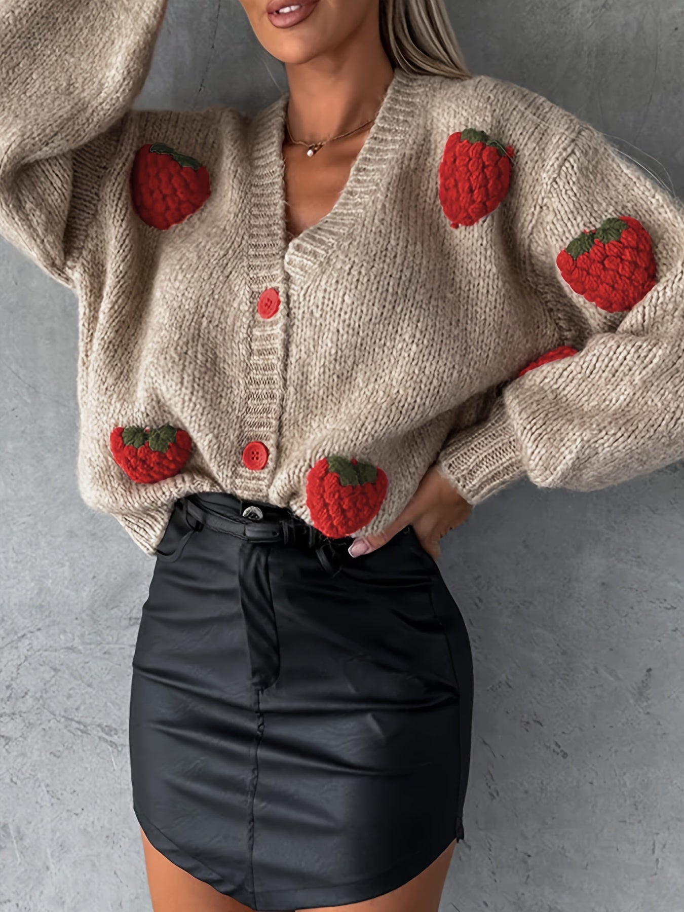 V-neck Women's sweater | strawberry pattern - long sleeves - autumn/winter