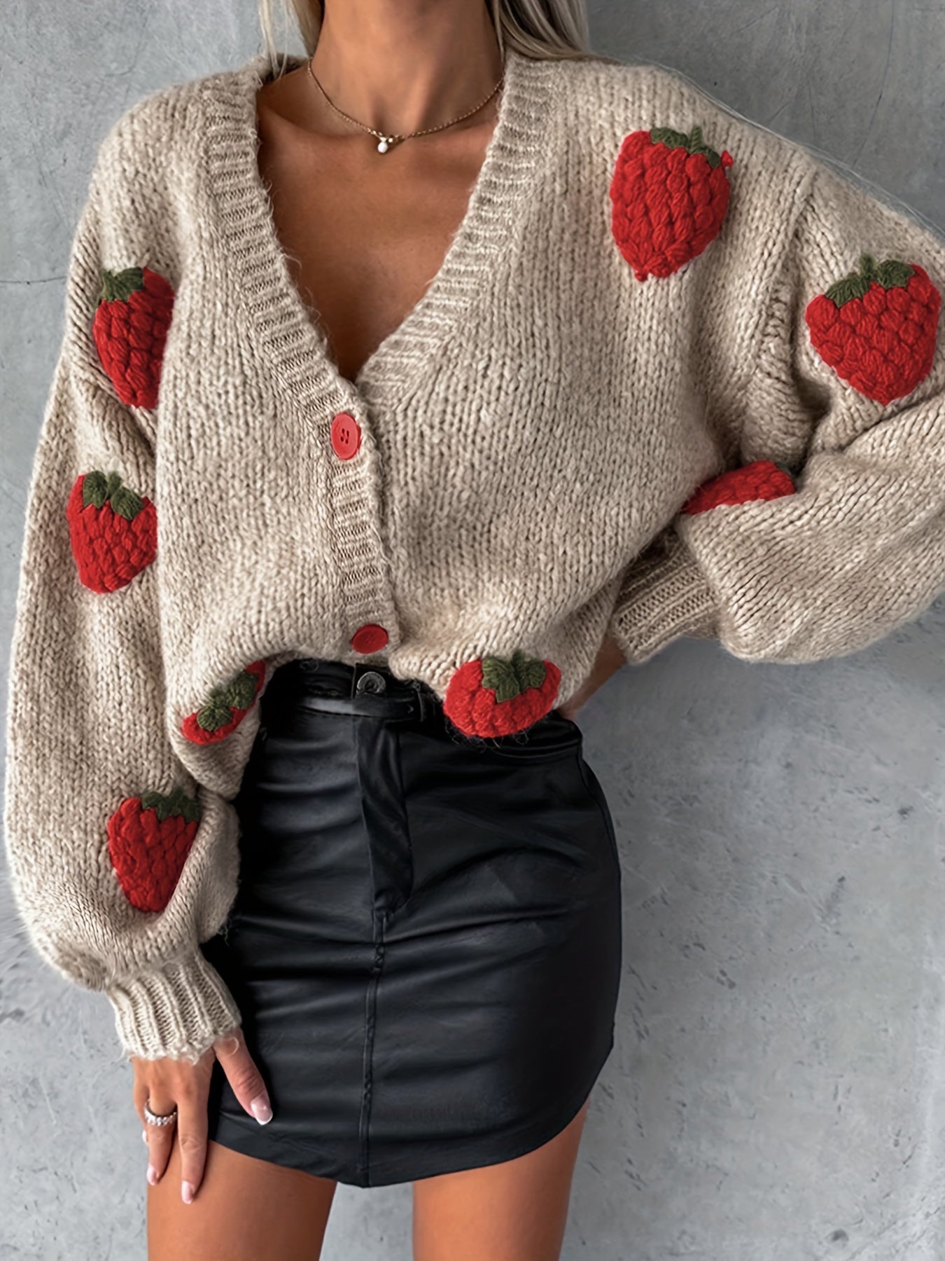 V-neck Women's sweater | strawberry pattern - long sleeves - autumn/winter