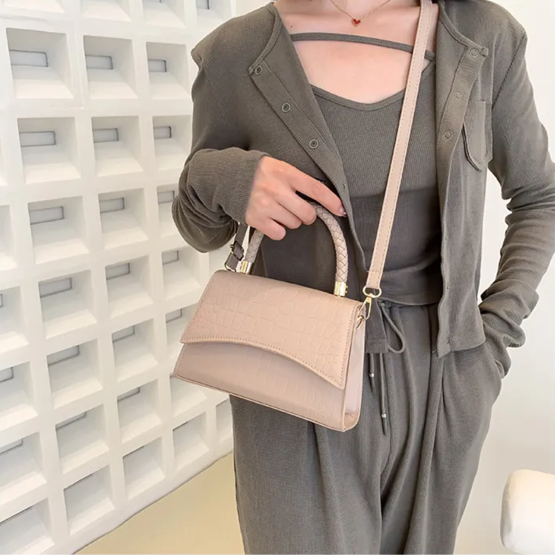 Andrea Handbag | With handy top handle