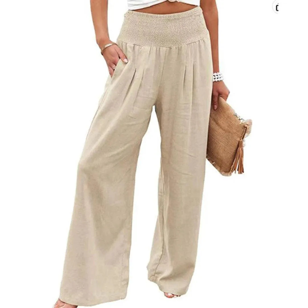 XANDRIA | Chic trousers perfect for the summer season