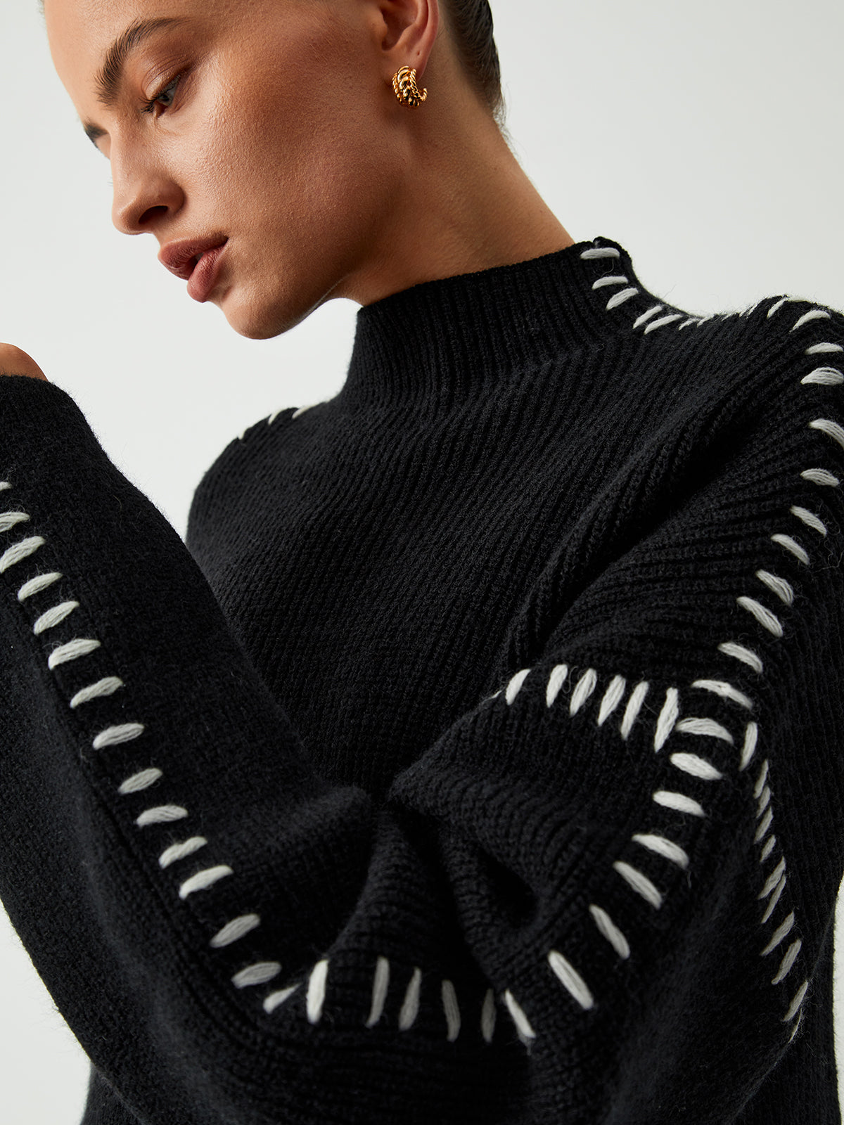 Shift The Focus | Oversized Mock Neck Sweater/Sweater Women