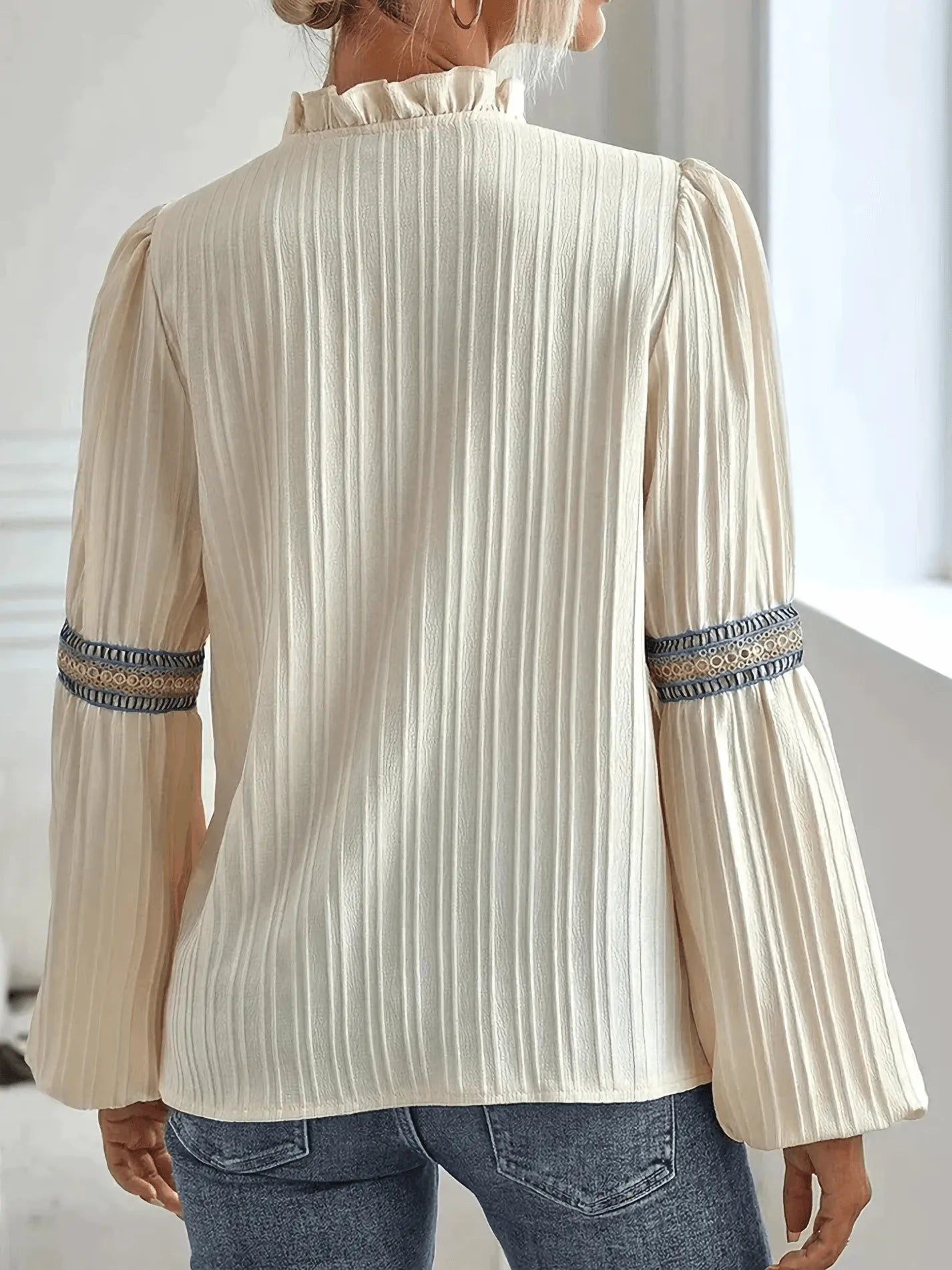 Elegant Blouse - Timeless - High Quality Materials - Perfect for Festive Occasions