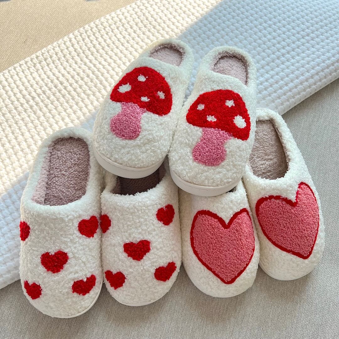 Loving Heart Slippers | White - Cute and Comfortable - Perfect Gift for Winter