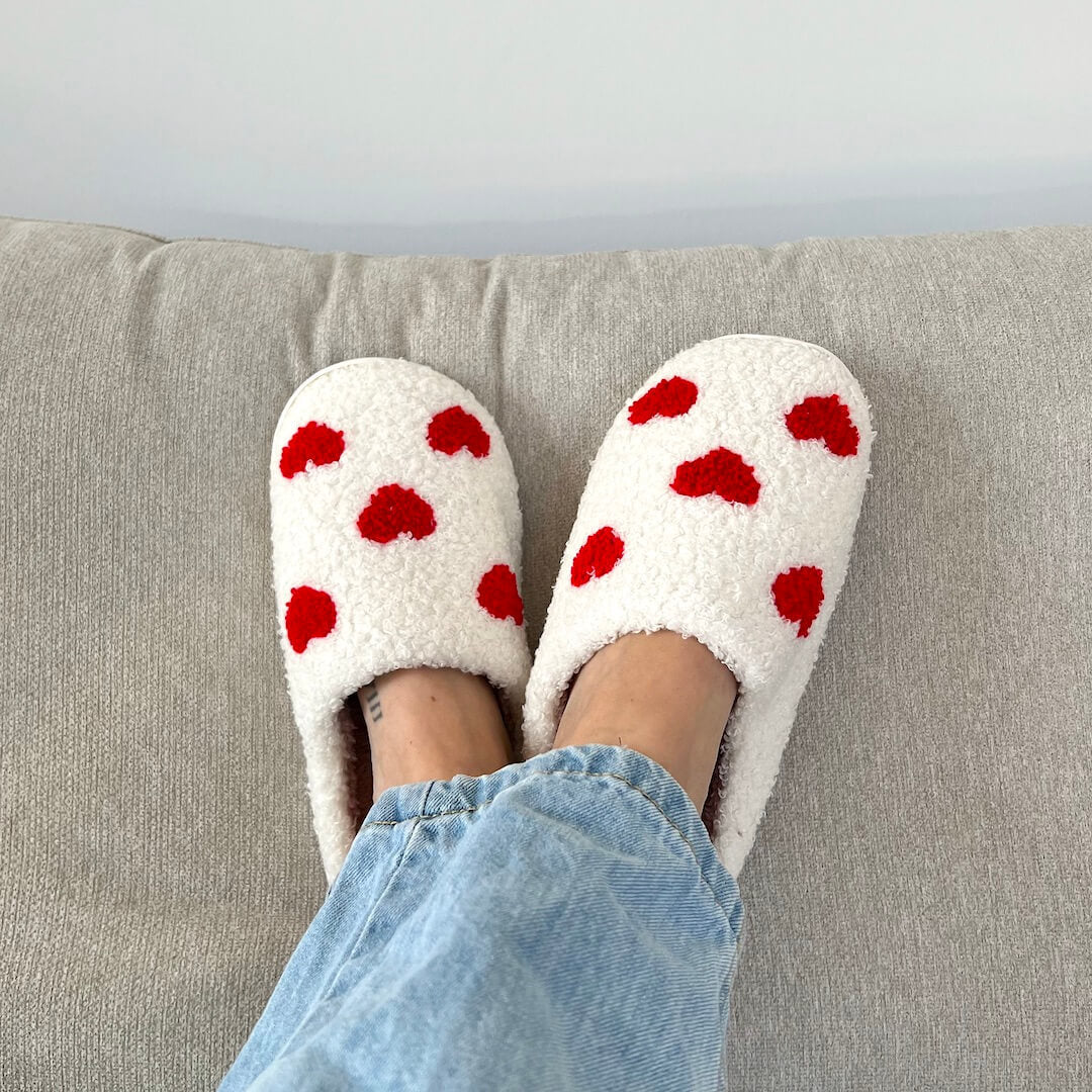 Loving Heart Slippers | White - Cute and Comfortable - Perfect Gift for Winter