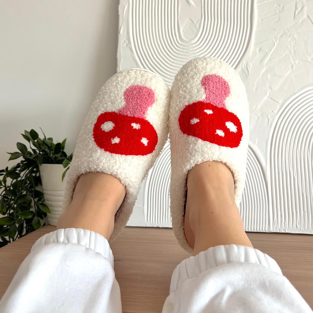 Loving Heart Slippers | White - Cute and Comfortable - Perfect Gift for Winter