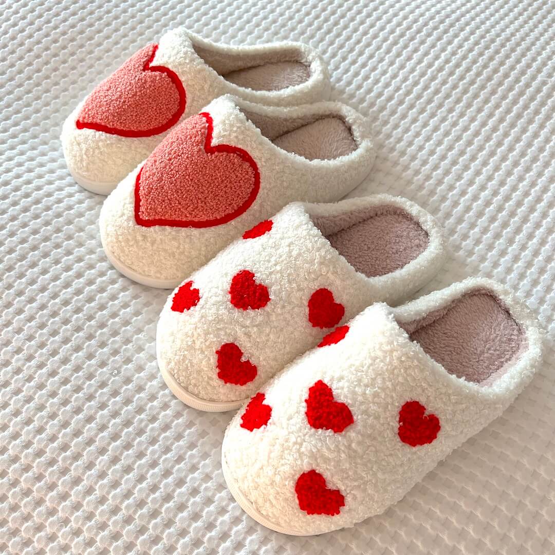 Loving Heart Slippers | White - Cute and Comfortable - Perfect Gift for Winter