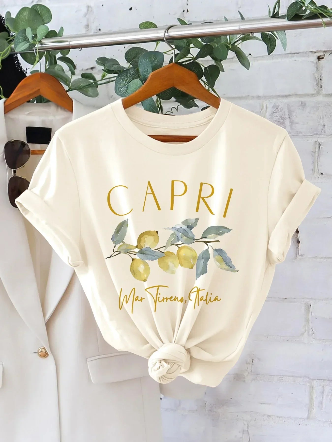 Capri T-shirt - Romantic - Cotton - Perfect for Elegant and Casual Occasions