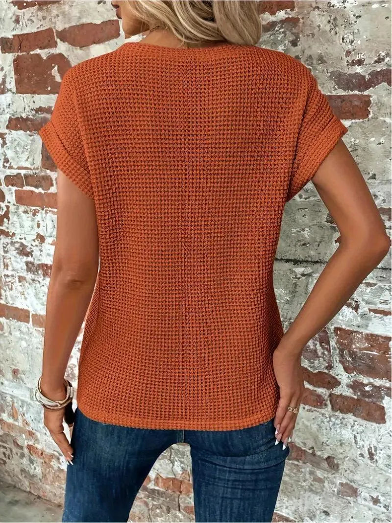 Knitted T-shirt - Casual - Breathable Material - Perfect for Everyday Use