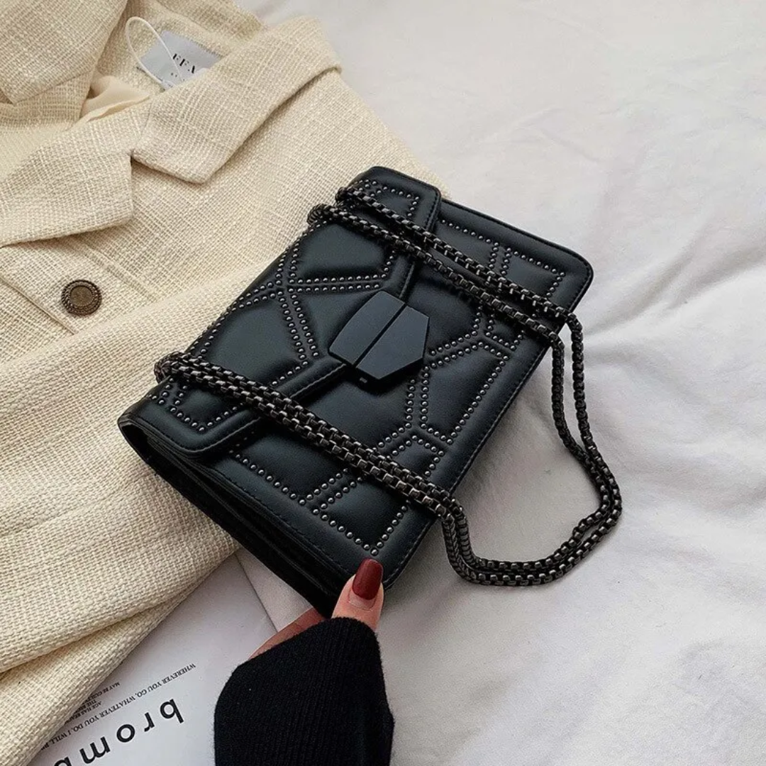 Victoria Crossbody Bag | Vintage & Luxurious