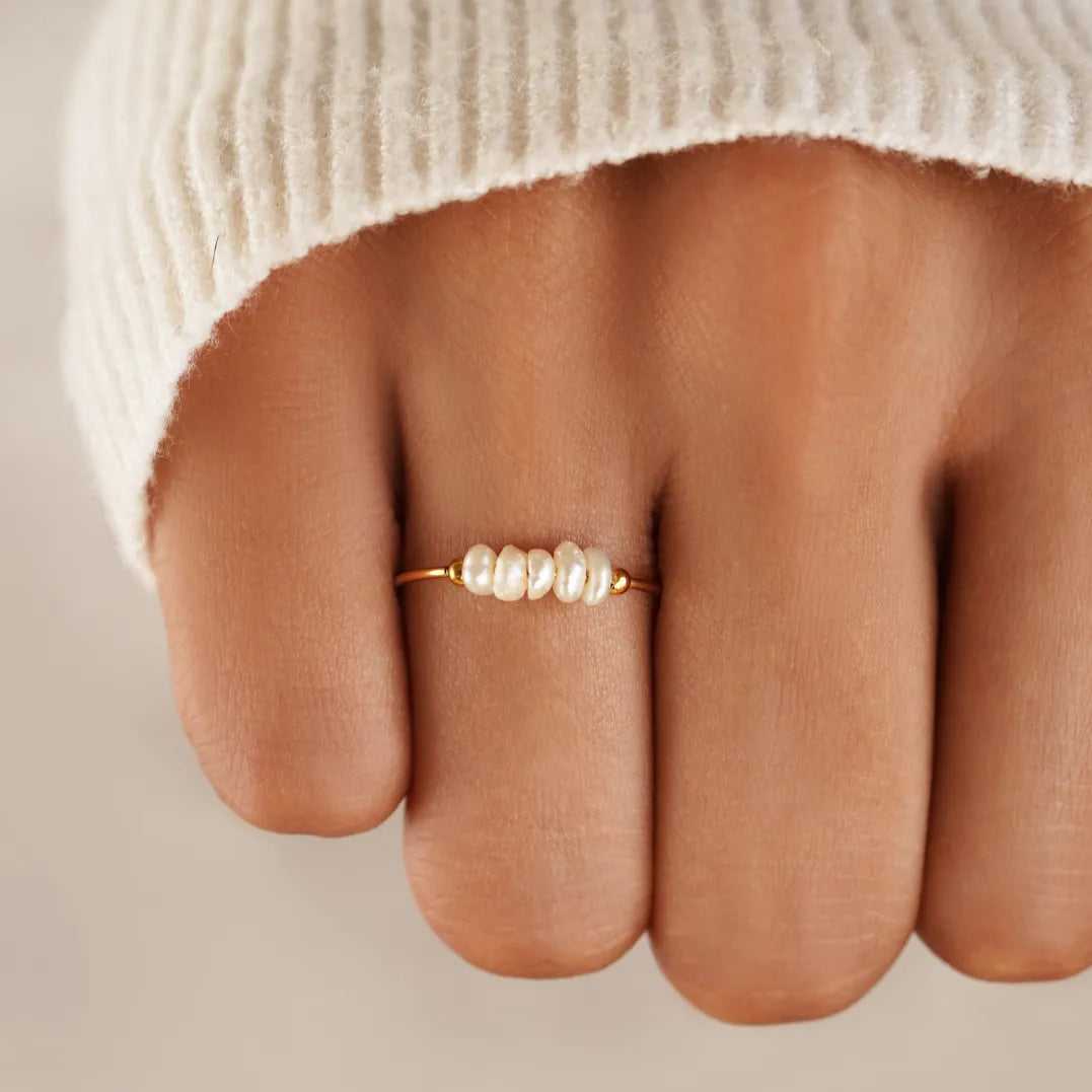 Pearl Ring - Elegant Style - Natural Freshwater Pearl, 18K Gold Plated, Hypoallergenic - Perfect for Any Occasion