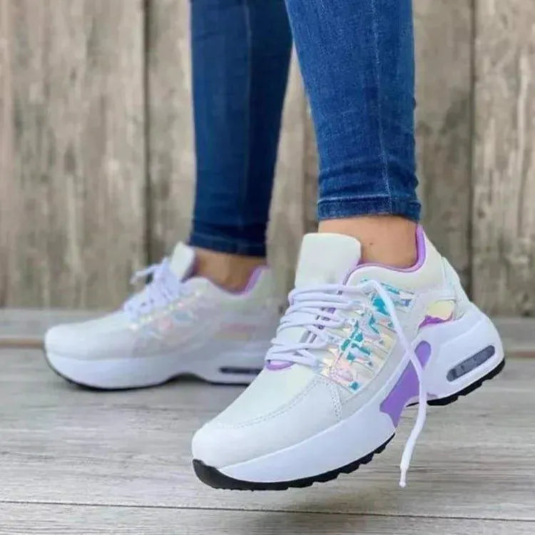 Low Women's Sneakers - Stylish - Subtle Color Accent - Suitable for Any Outfit